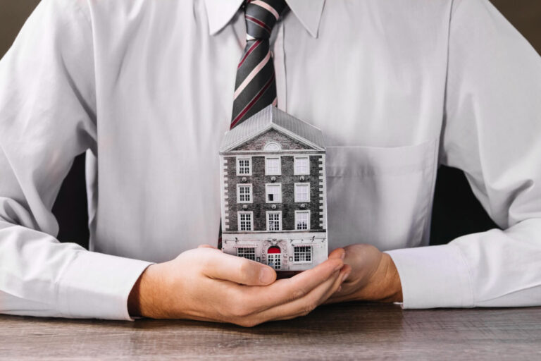 Comment ouvrir une franchise immobilière sans apport ?